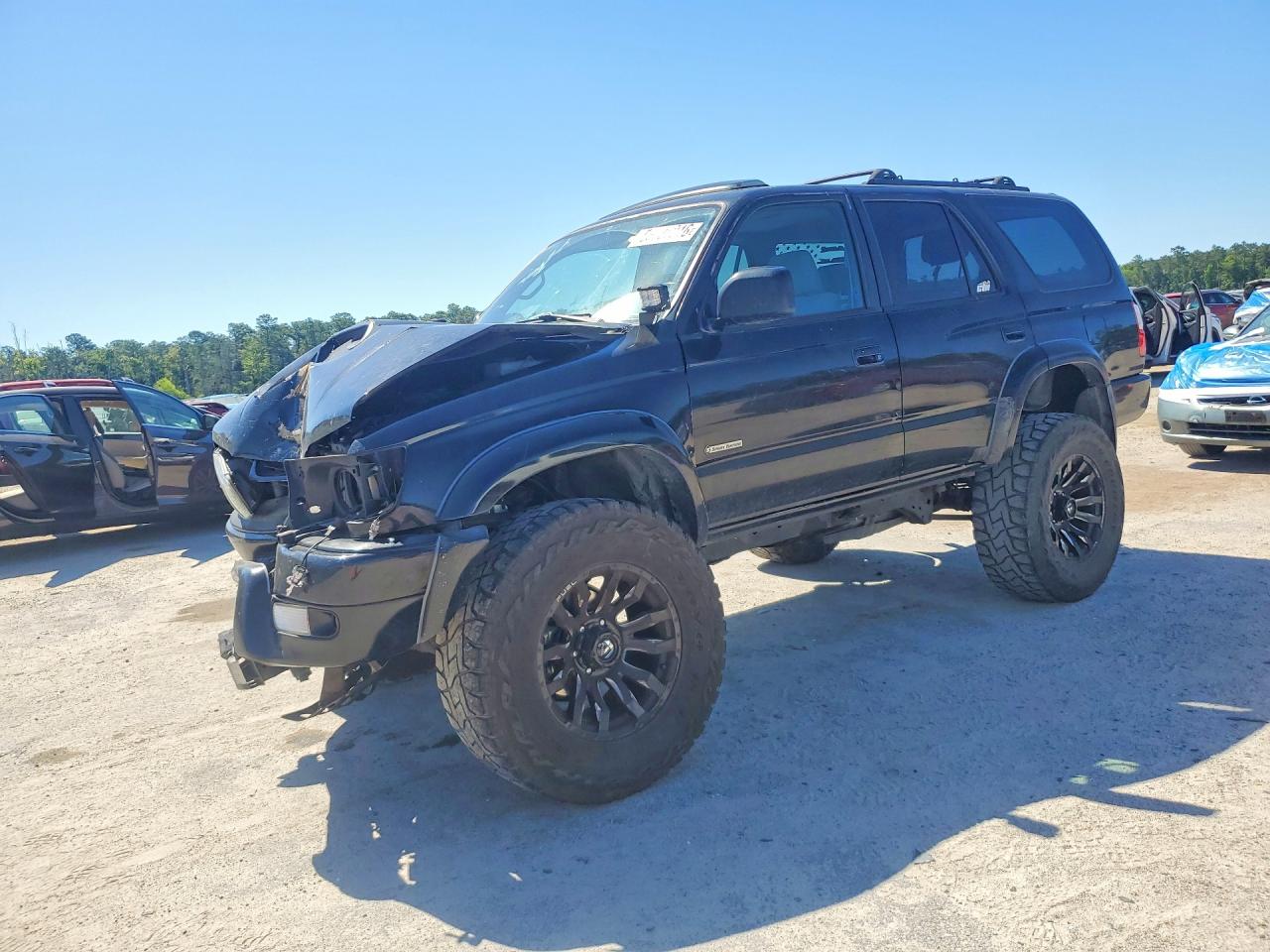 Salvage Toyota 4Runner Image