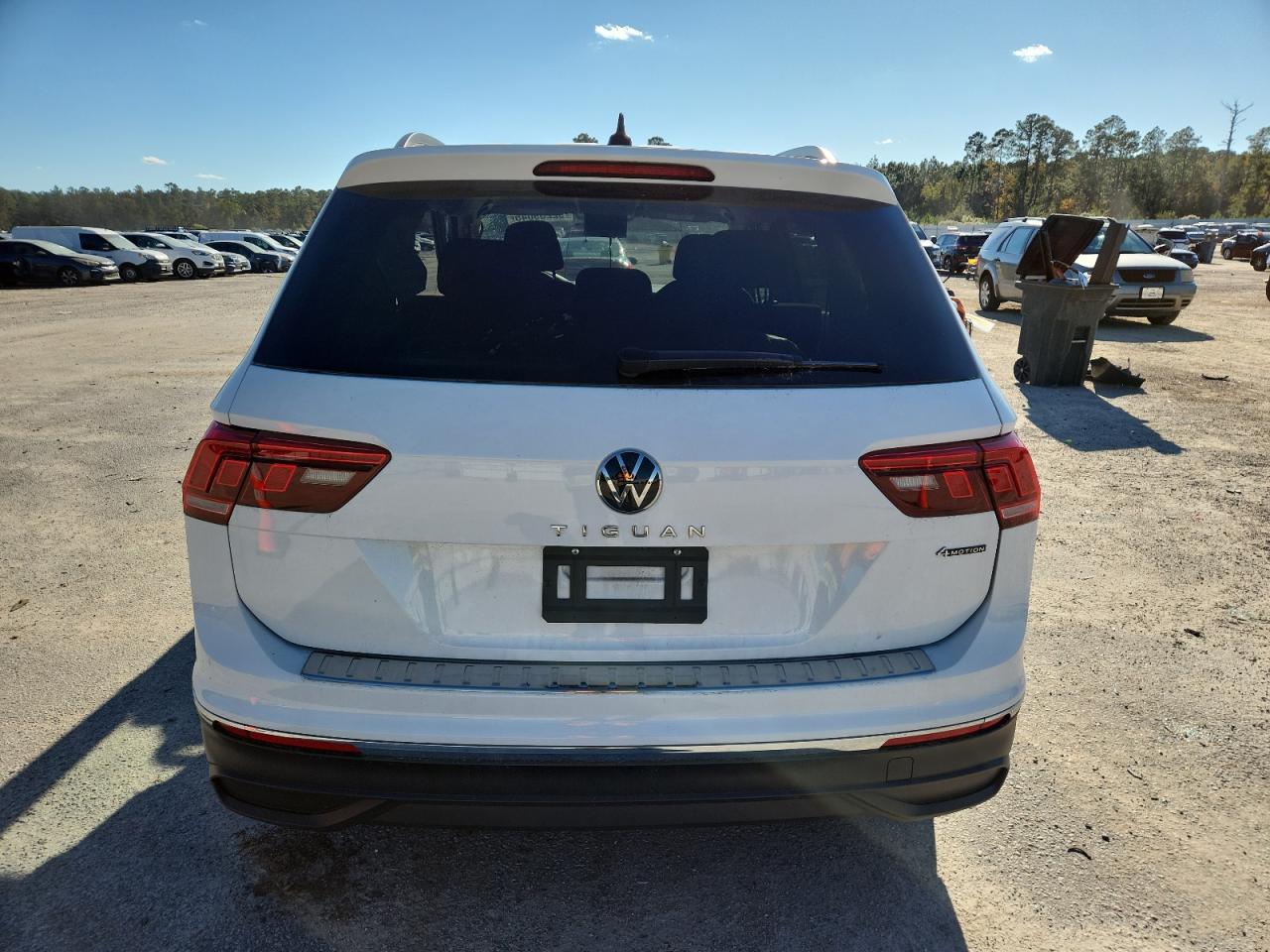 Volkswagen Tiguan S