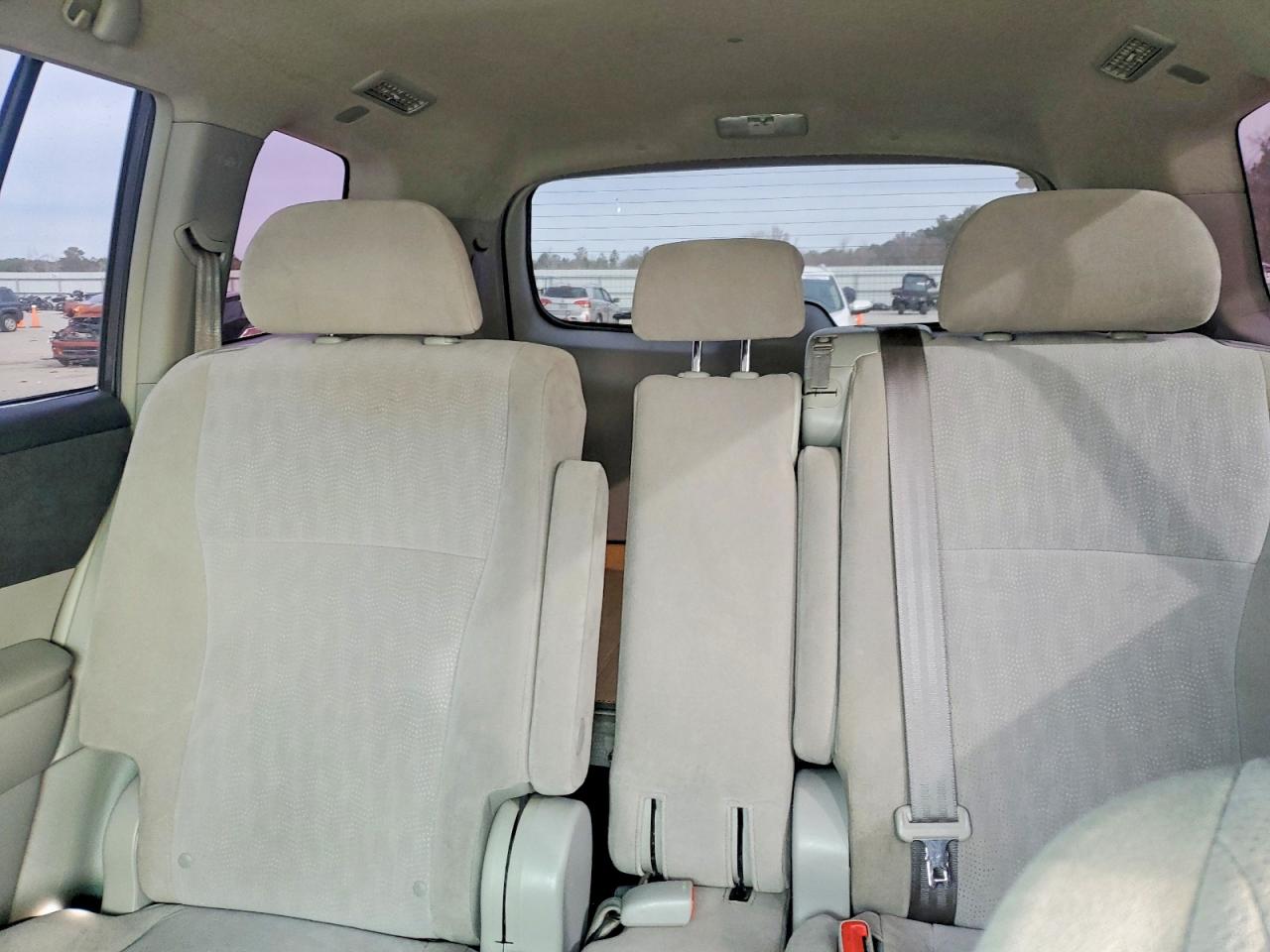 Toyota Highlander Base