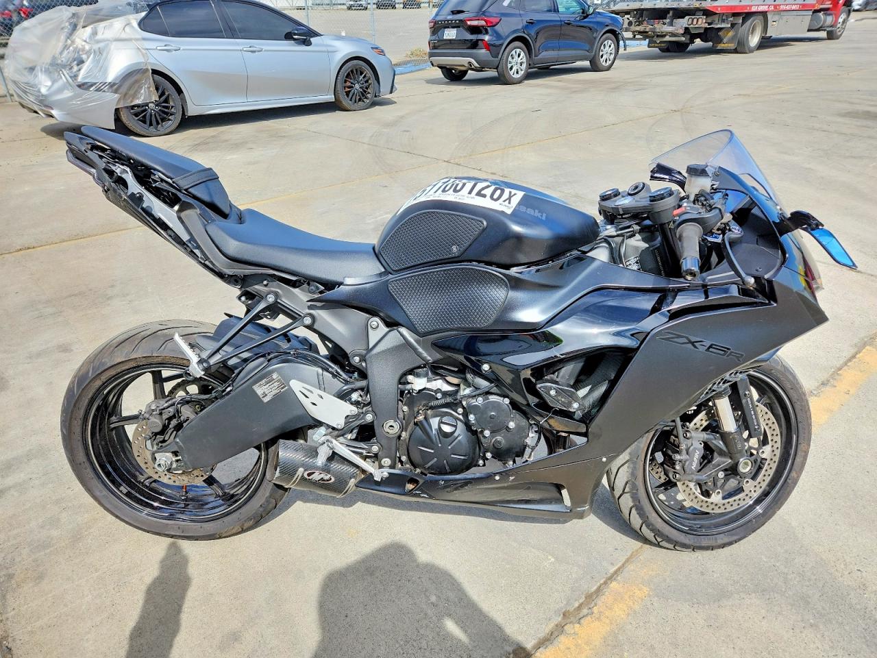 Salvage Kawasaki Ninja 600 Image