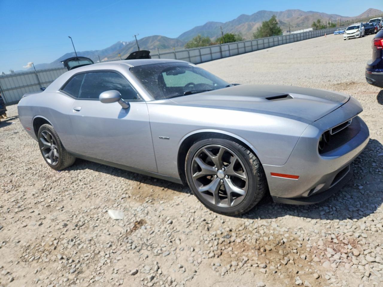 Dodge Challenger Sxt