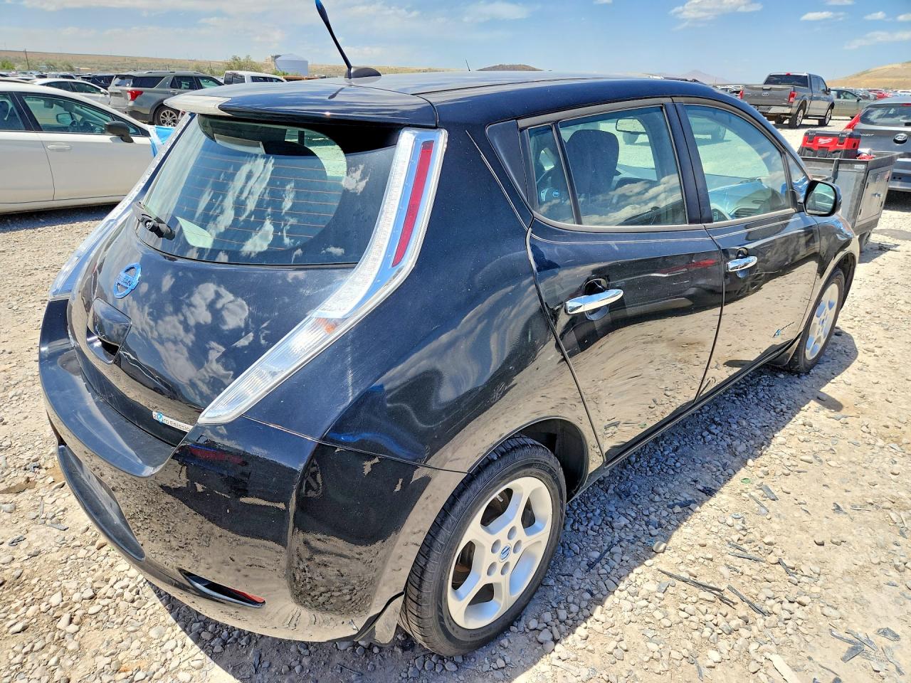 Nissan LEAF S