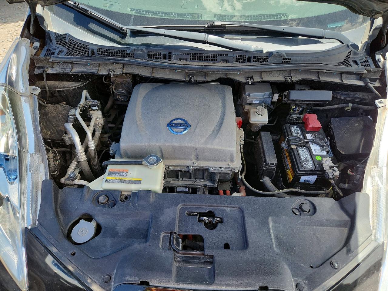 Nissan LEAF S
