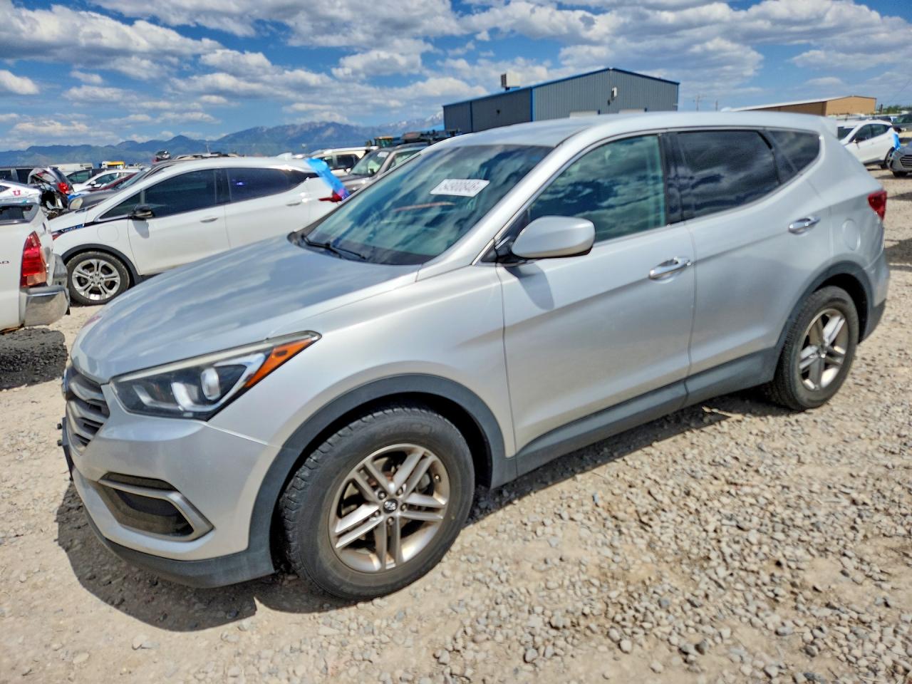 Salvage Hyundai SANTA FE Image