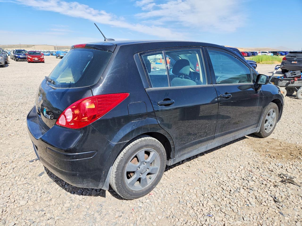 Nissan Versa 1.8 S