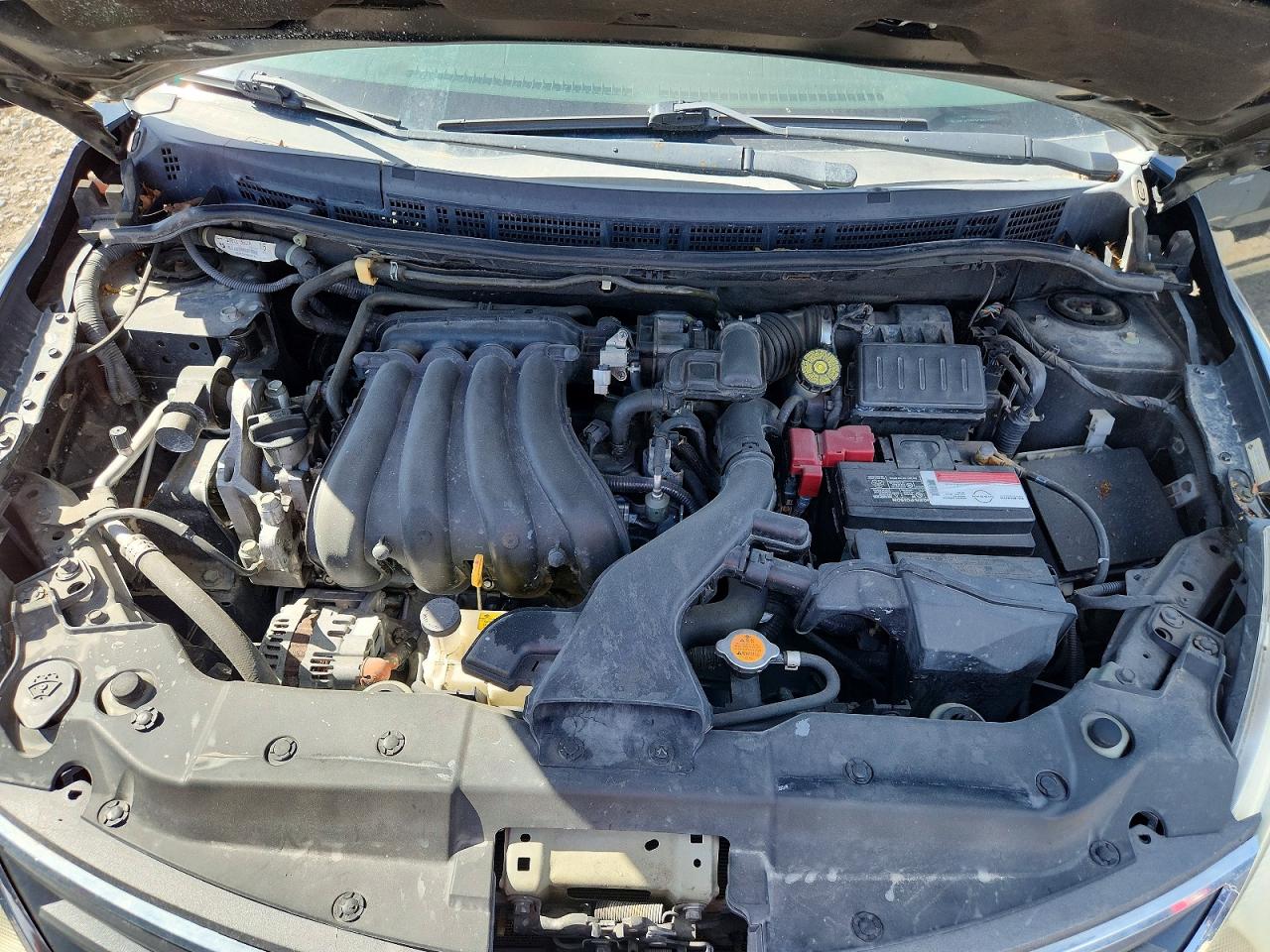 Nissan Versa 1.8 S