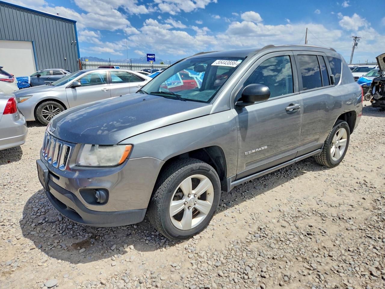 Salvage Jeep Compass Image