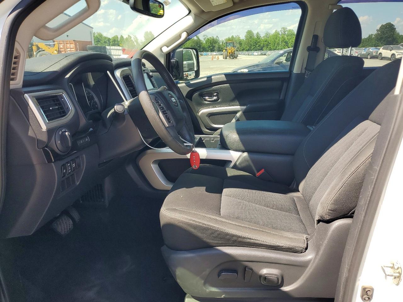 Nissan Titan S
