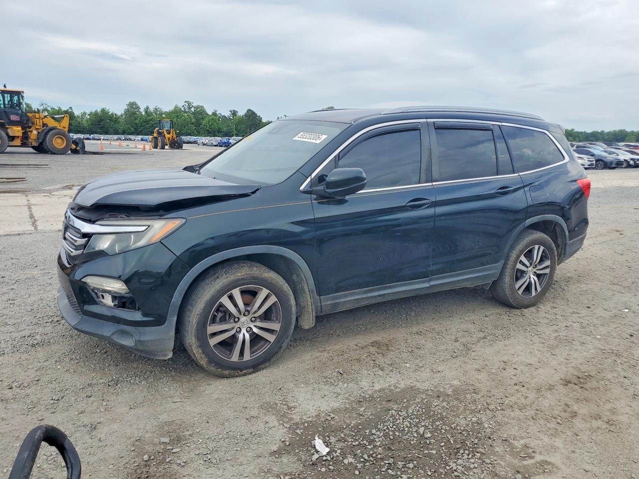 Salvage Honda Pilot Image