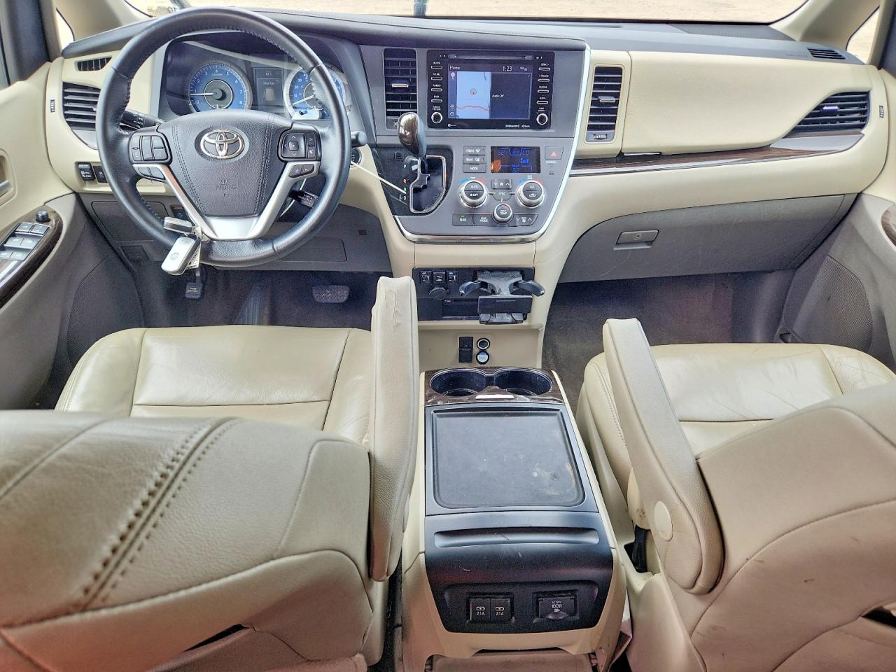 Toyota Sienna Xle Premium 8-passenger