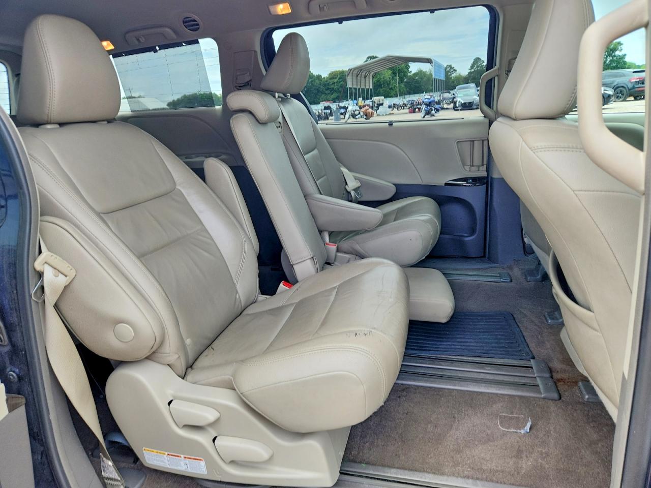 Toyota Sienna Xle Premium 8-passenger