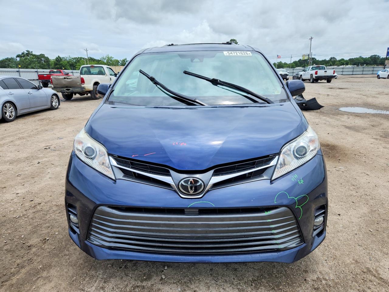 Toyota Sienna Xle Premium 8-passenger