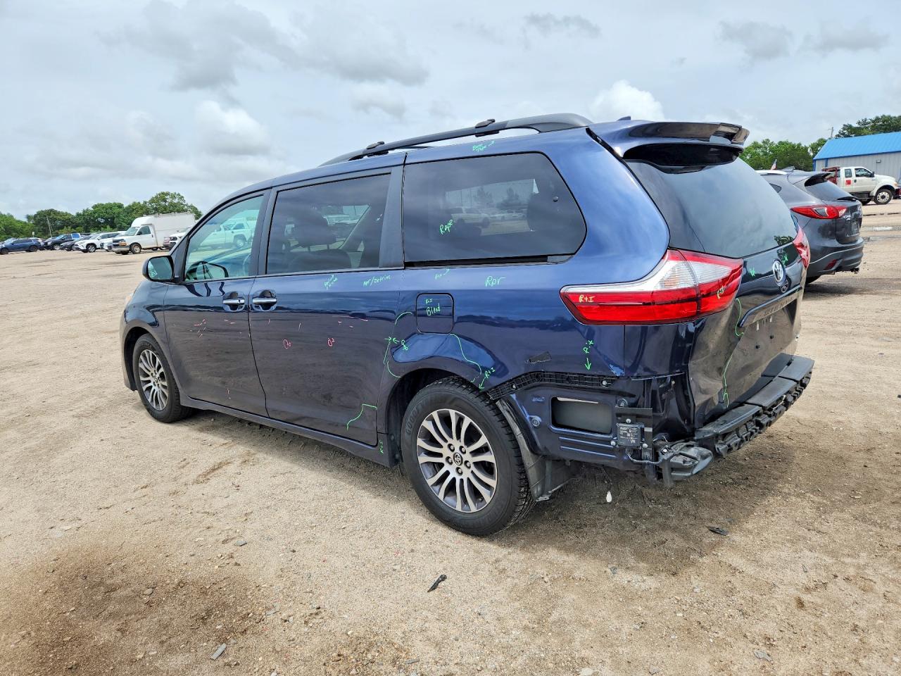 Toyota Sienna Xle Premium 8-passenger