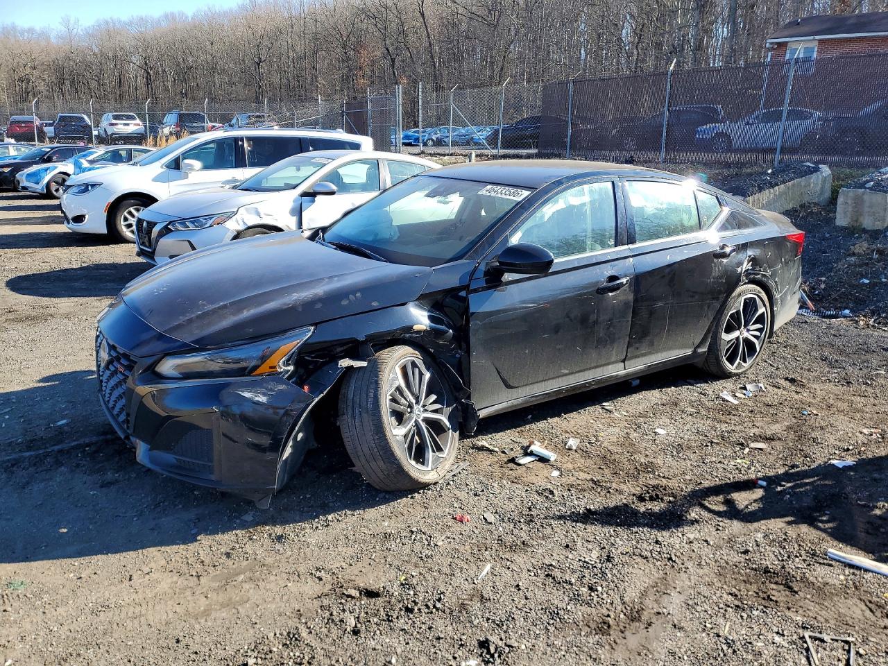 Salvage Nissan Altima Image
