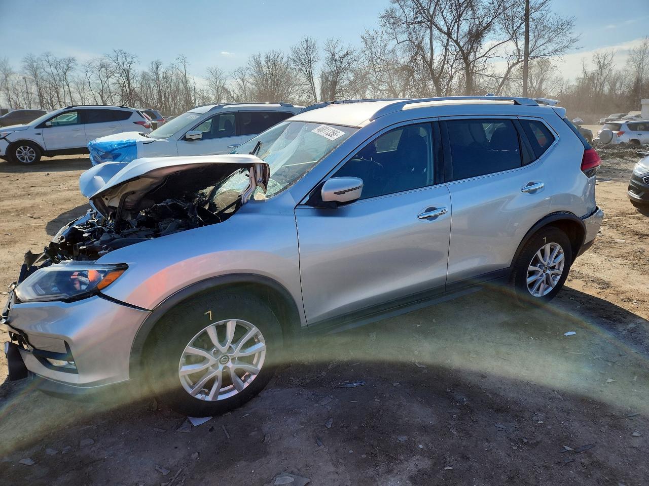 Salvage Nissan Rogue Image