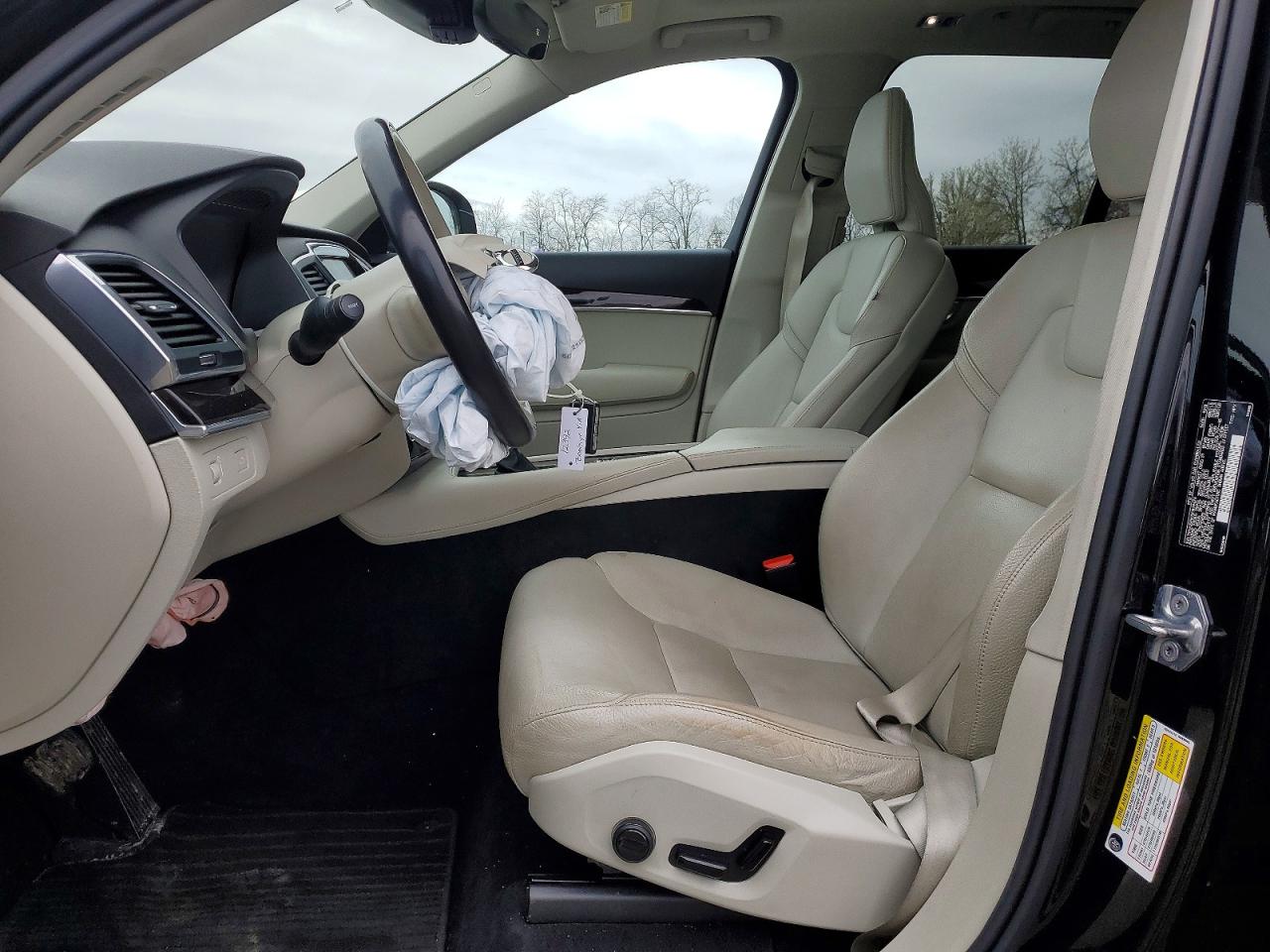 Volvo XC90 T6 Momentum