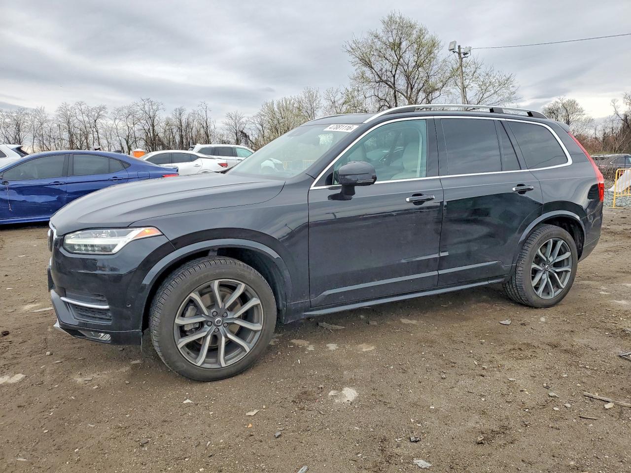 Salvage Volvo XC90 Image