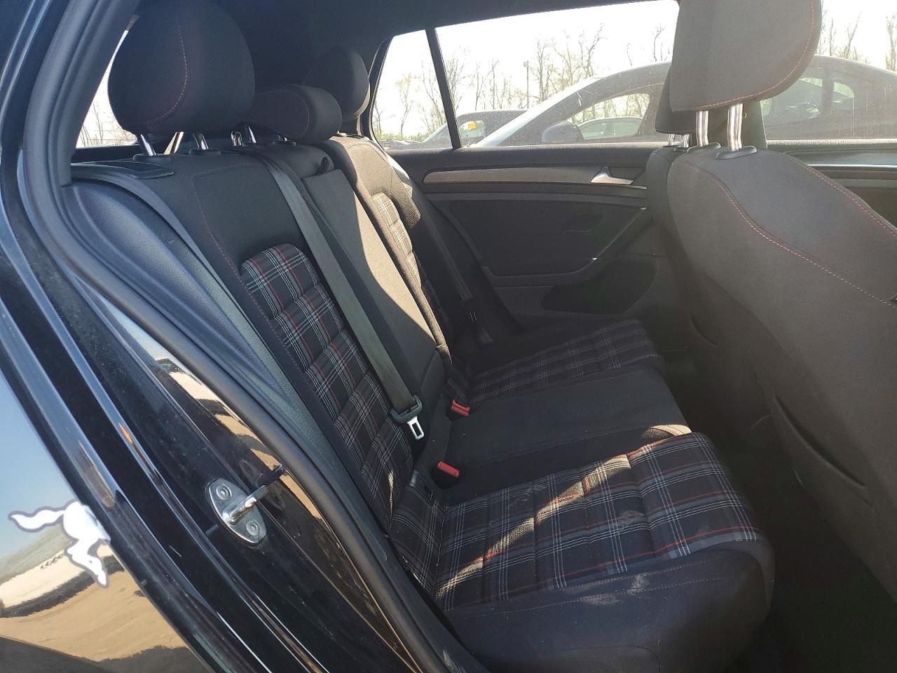 Volkswagen GTI S