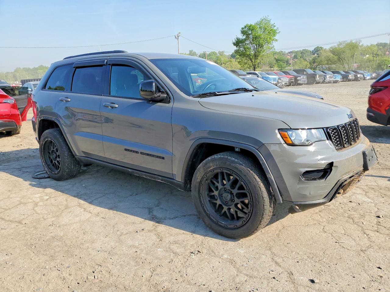 Jeep Grand Cherokee Laredo