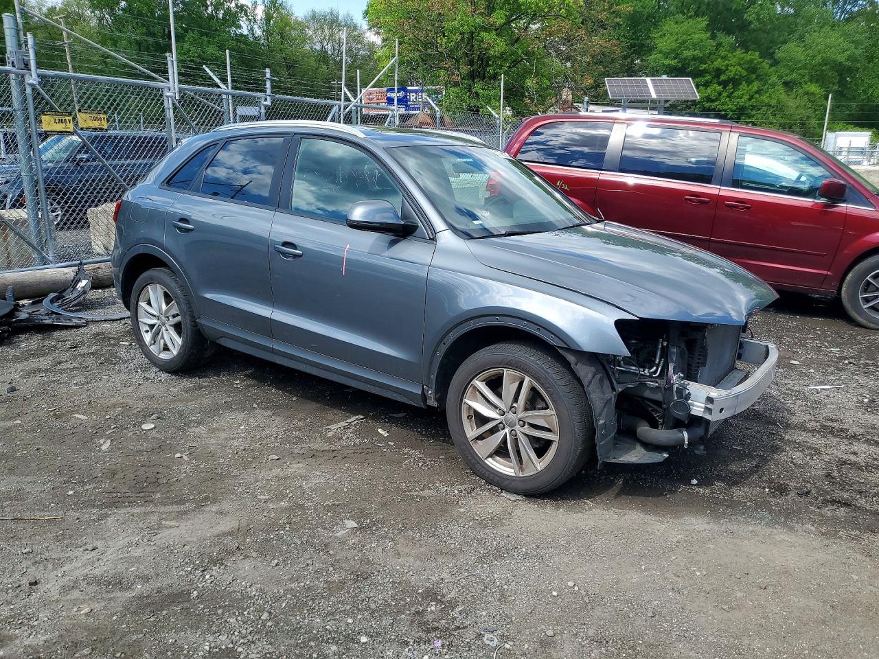 Audi Q3 Premium