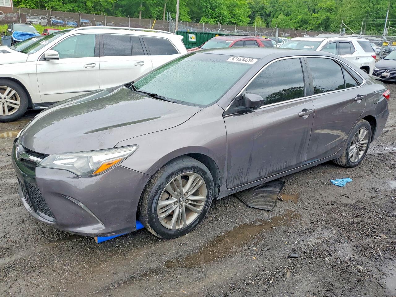 Salvage Toyota Camry Image