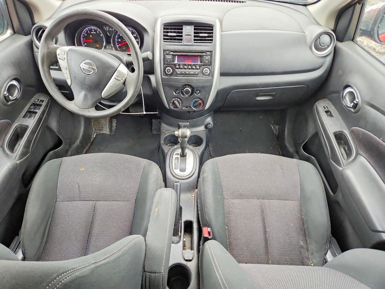 Nissan Versa Sv