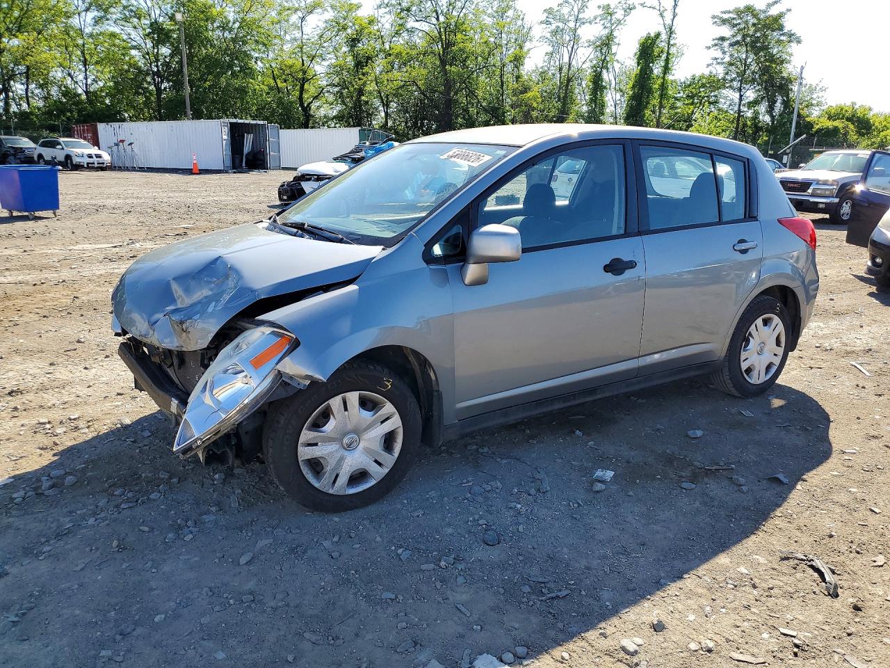 Salvage Nissan Versa Image