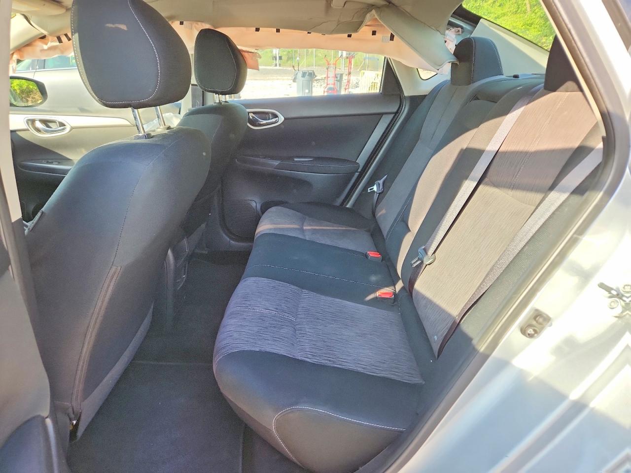 Nissan Sentra S