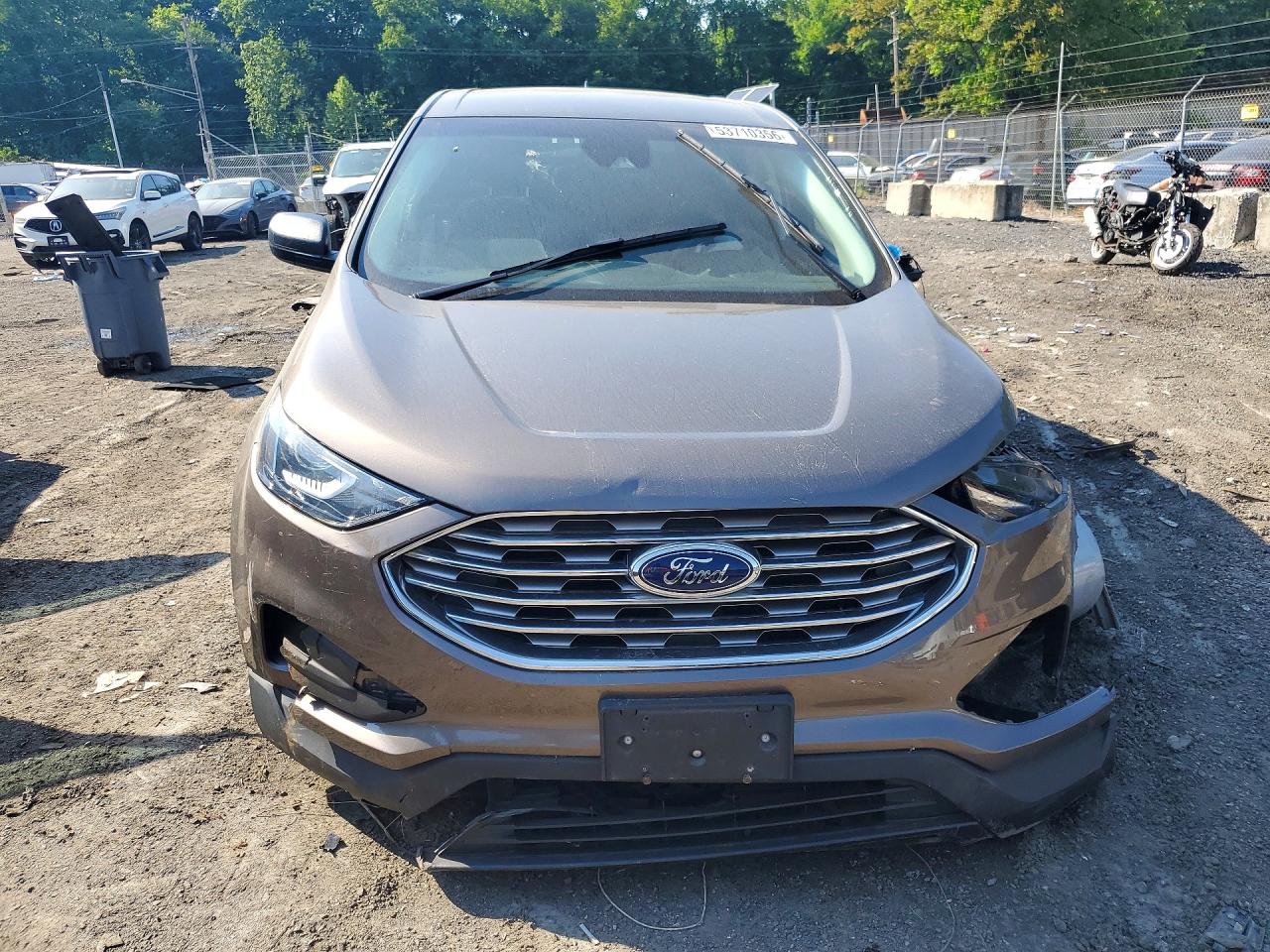 Ford Edge Se