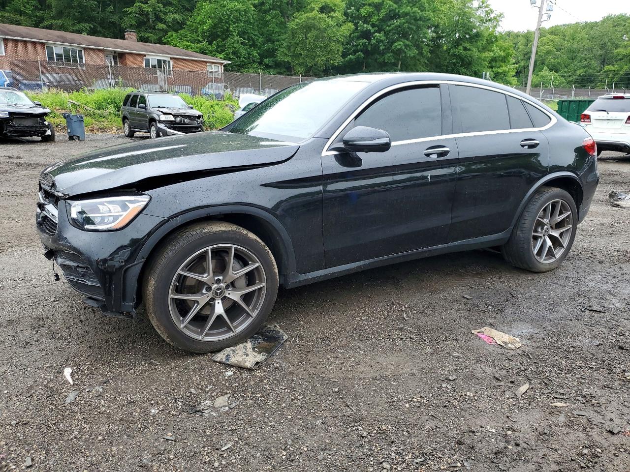 Salvage Mercedes-Benz GLC Image