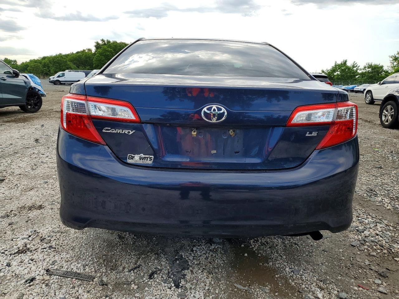 Toyota Camry Le
