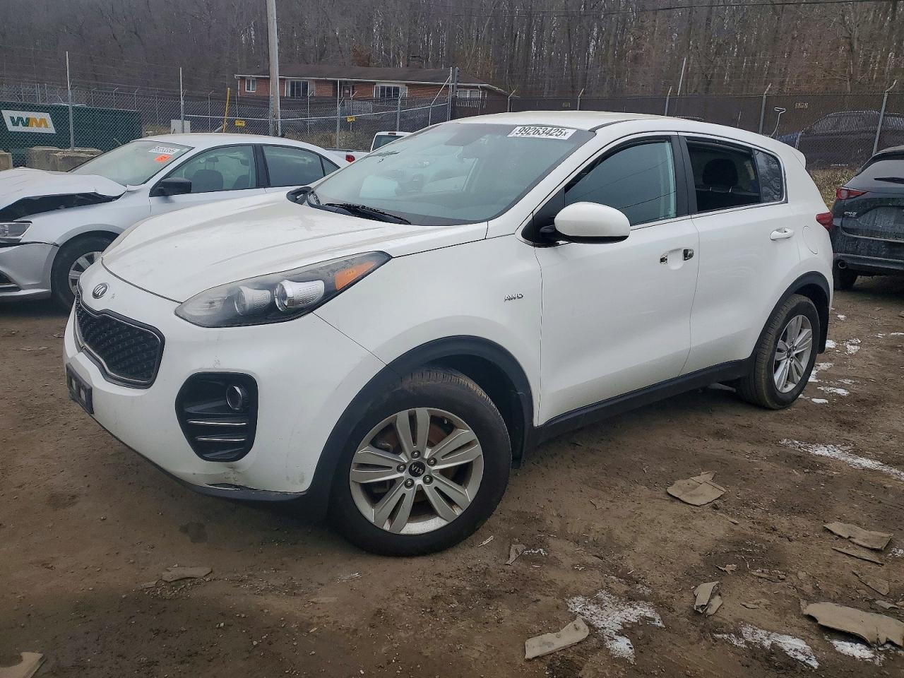 Salvage Kia Sportage Image