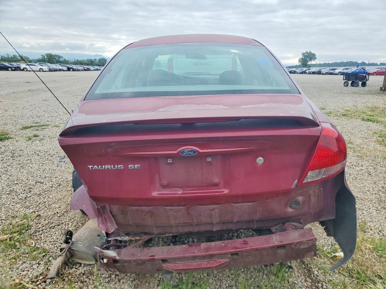 Ford Taurus Se
