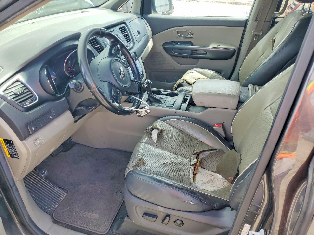 Kia Sedona Lx