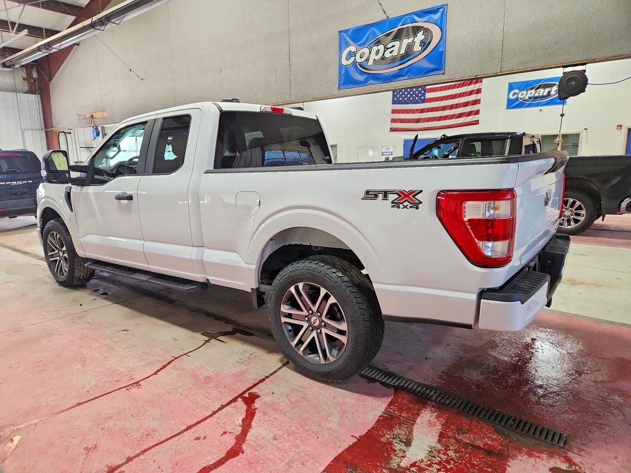 Ford F-150 Super Cab