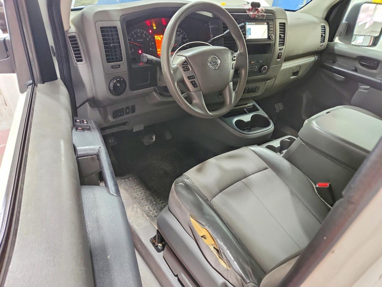 Nissan Nv 2500 Hd Sv