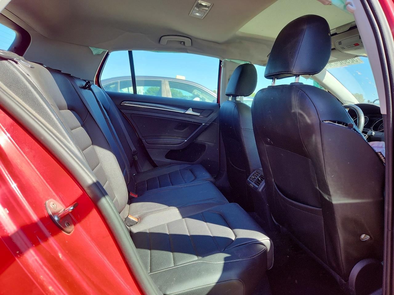 Volkswagen Golf S