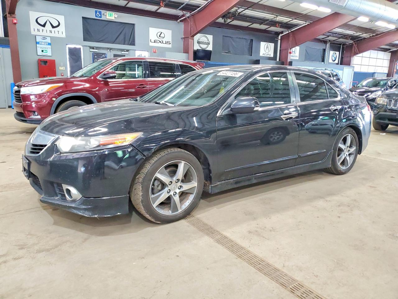 Salvage Acura TSX Image