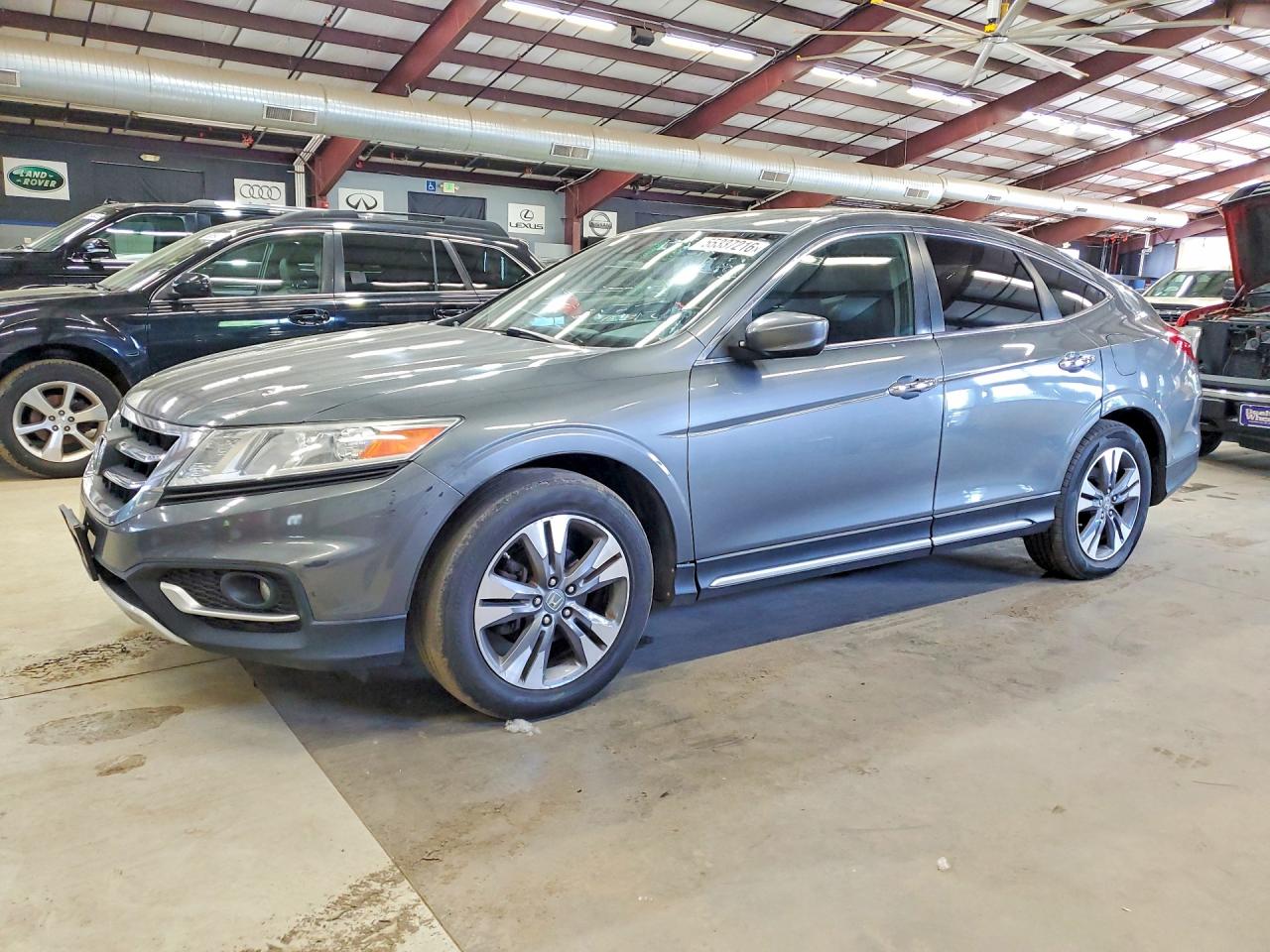 Salvage Honda Crosstour Image