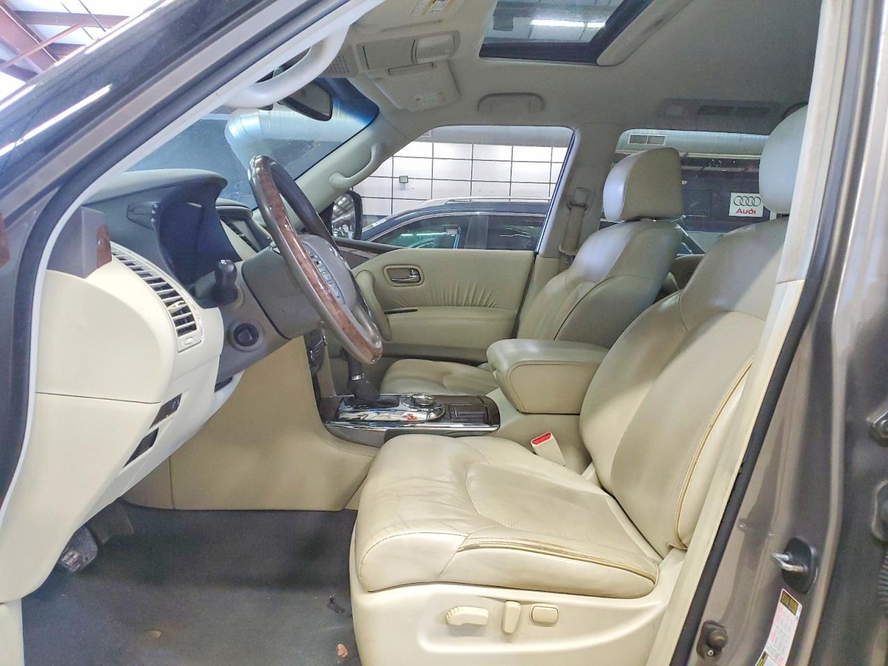 INFINITI Qx