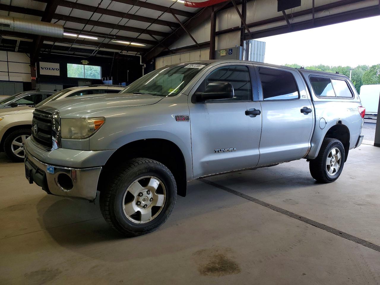 Salvage Toyota Tundra Image