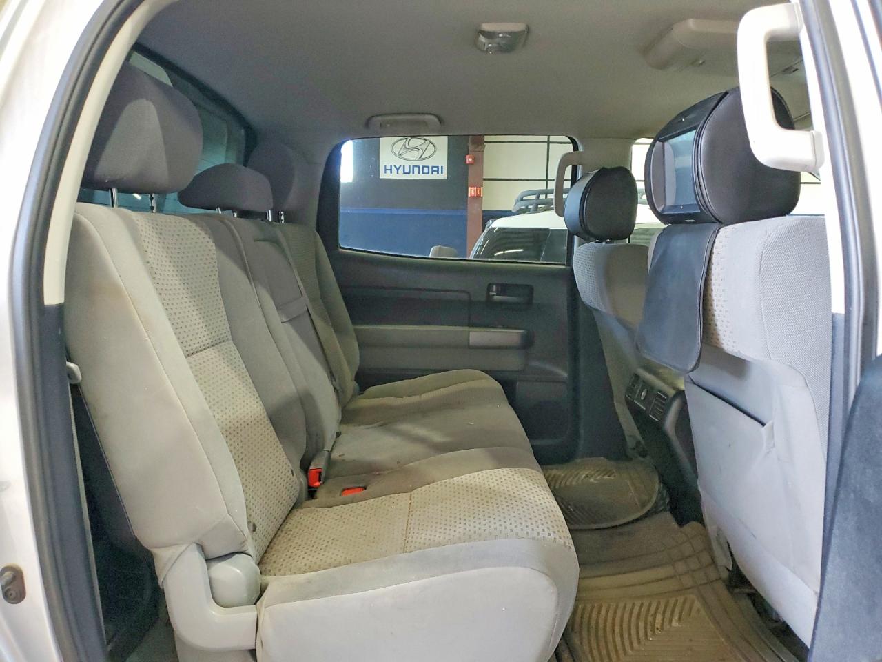 Toyota Tundra Crewmax Sr5