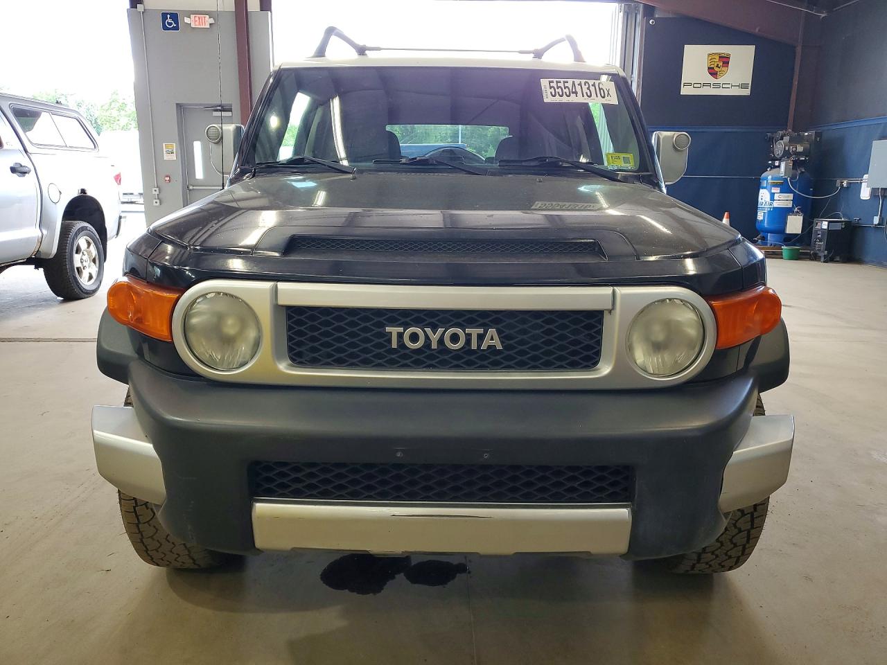 Toyota FJ Cruiser Base