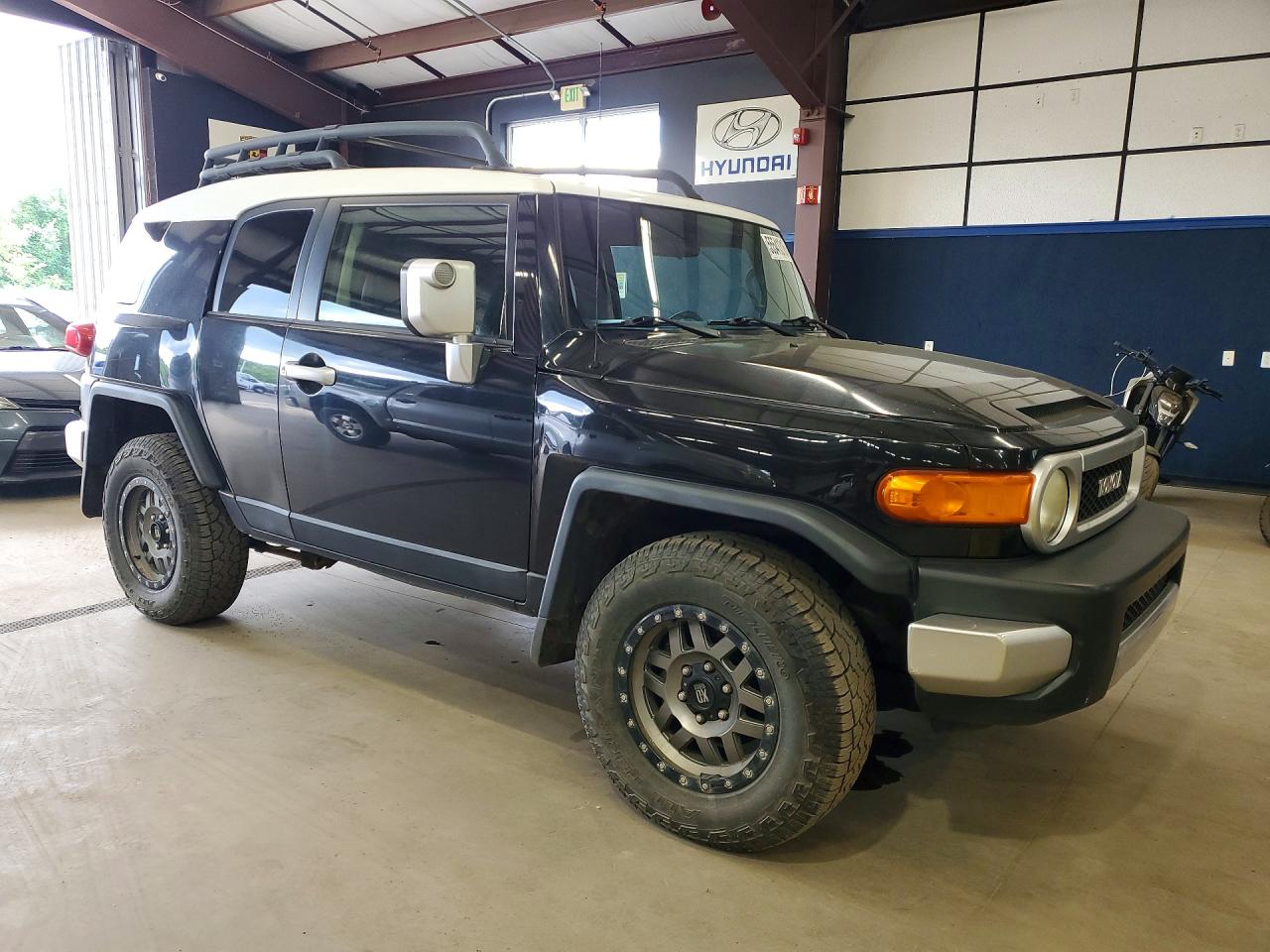 Toyota FJ Cruiser Base