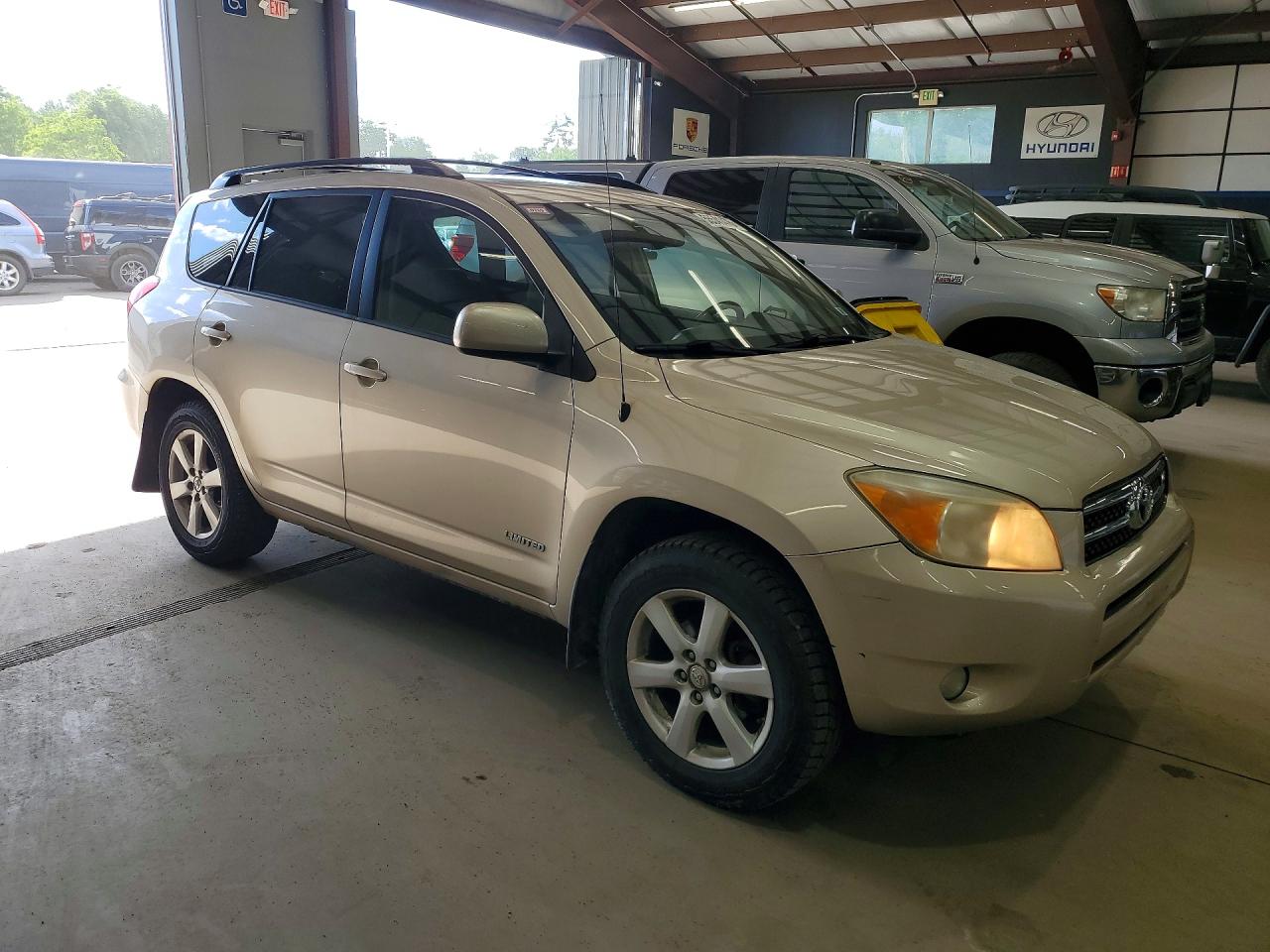 Toyota RAV4 Limited