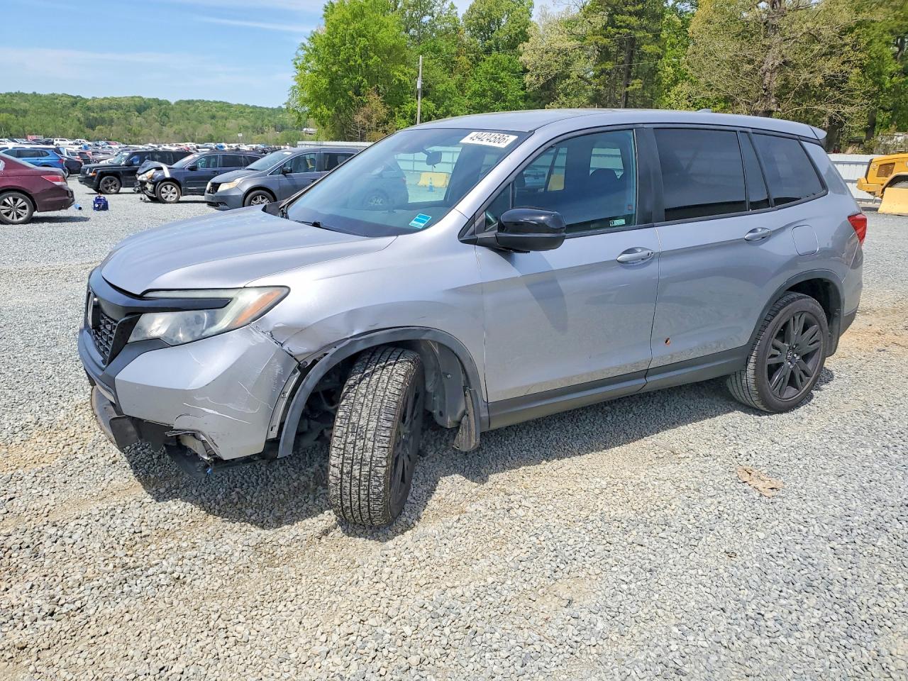 Salvage Honda Passport Image