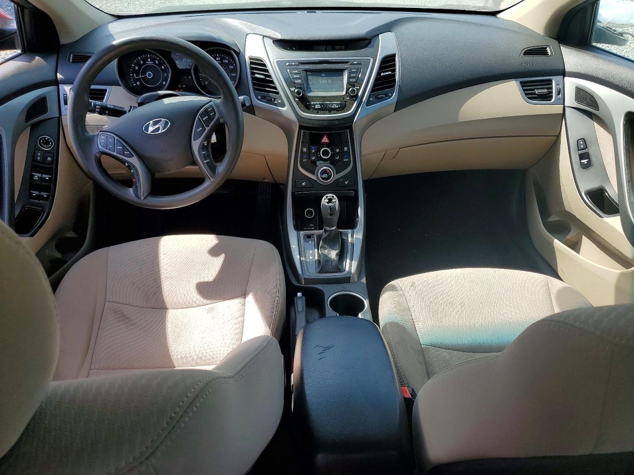 Hyundai ELANTRA Se