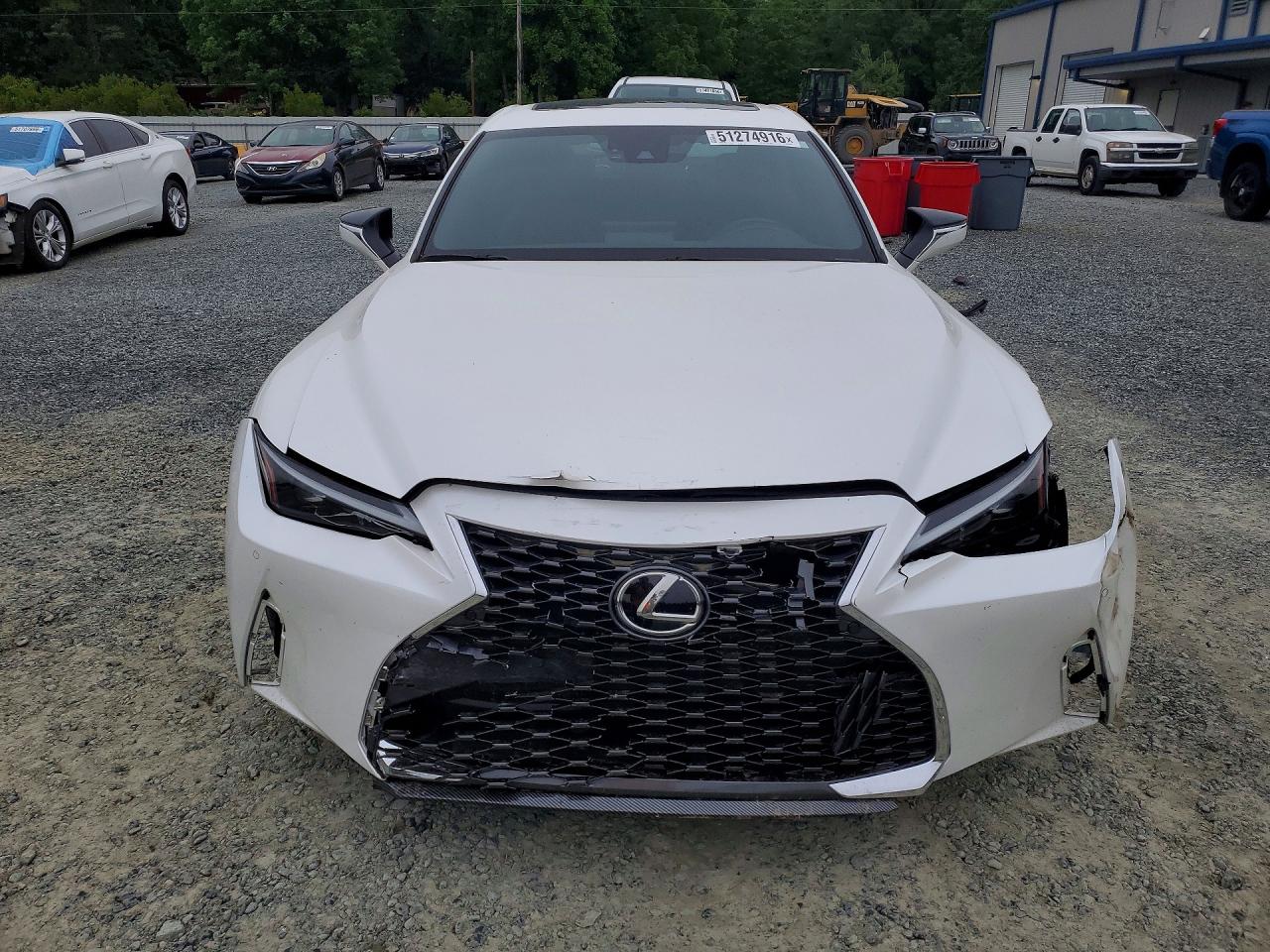 Lexus Is Base