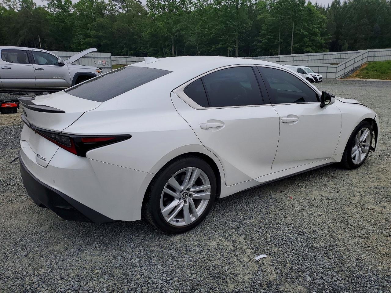 Lexus Is Base