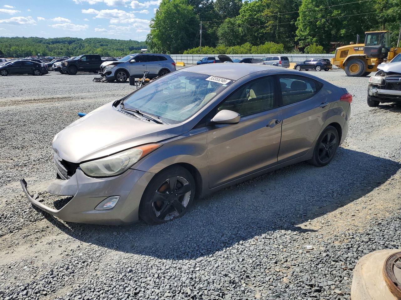 Salvage Hyundai ELANTRA Image